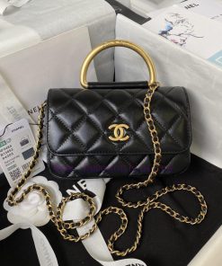 Chanel Bag Chanel 23B metal wristband flip phone caseBright sheepskin with a single color an ungnjm12