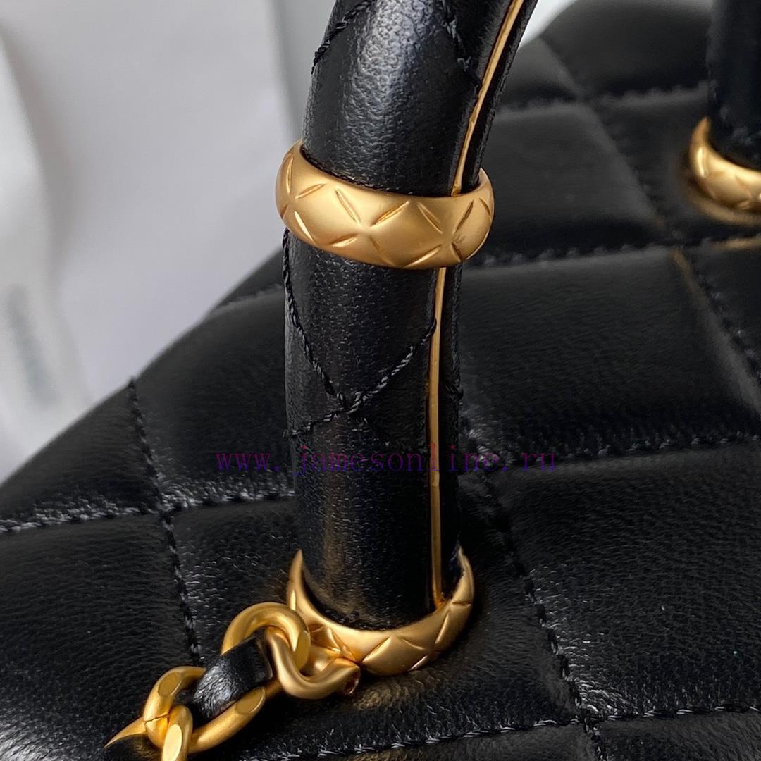 Chanel Bag The Chanel 23S new AS3973 handle makeup bag is a super popular item of the season xrbcc9s1 - Image 10