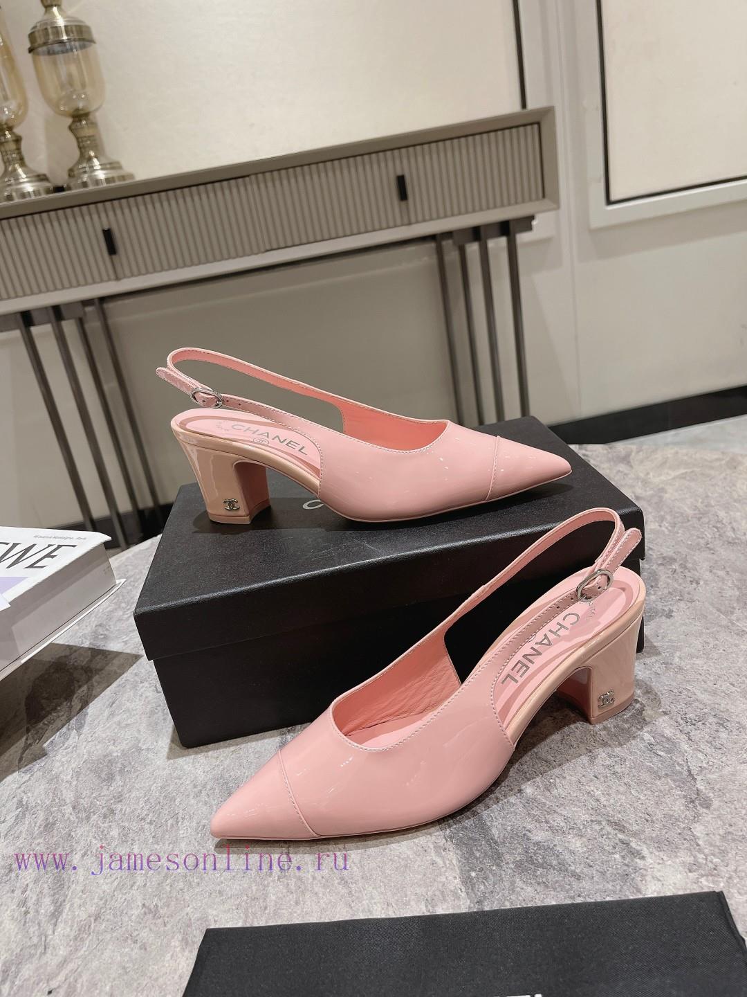 Chanel's 2024 early spring new pointed and thick heeled sandalsChanel 2024 Chanel C's latestatko1n8x - Image 7