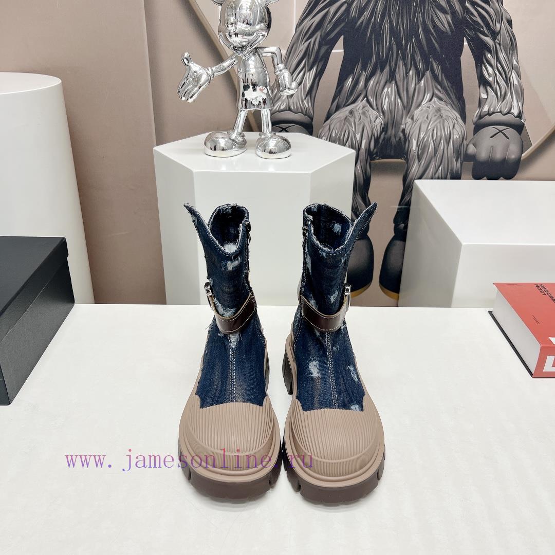 Top tierChanel Chanel 2023 vs Autumn/Winter New Boot CollectionRound toe thick soled short b8a7qzowr - Image 2