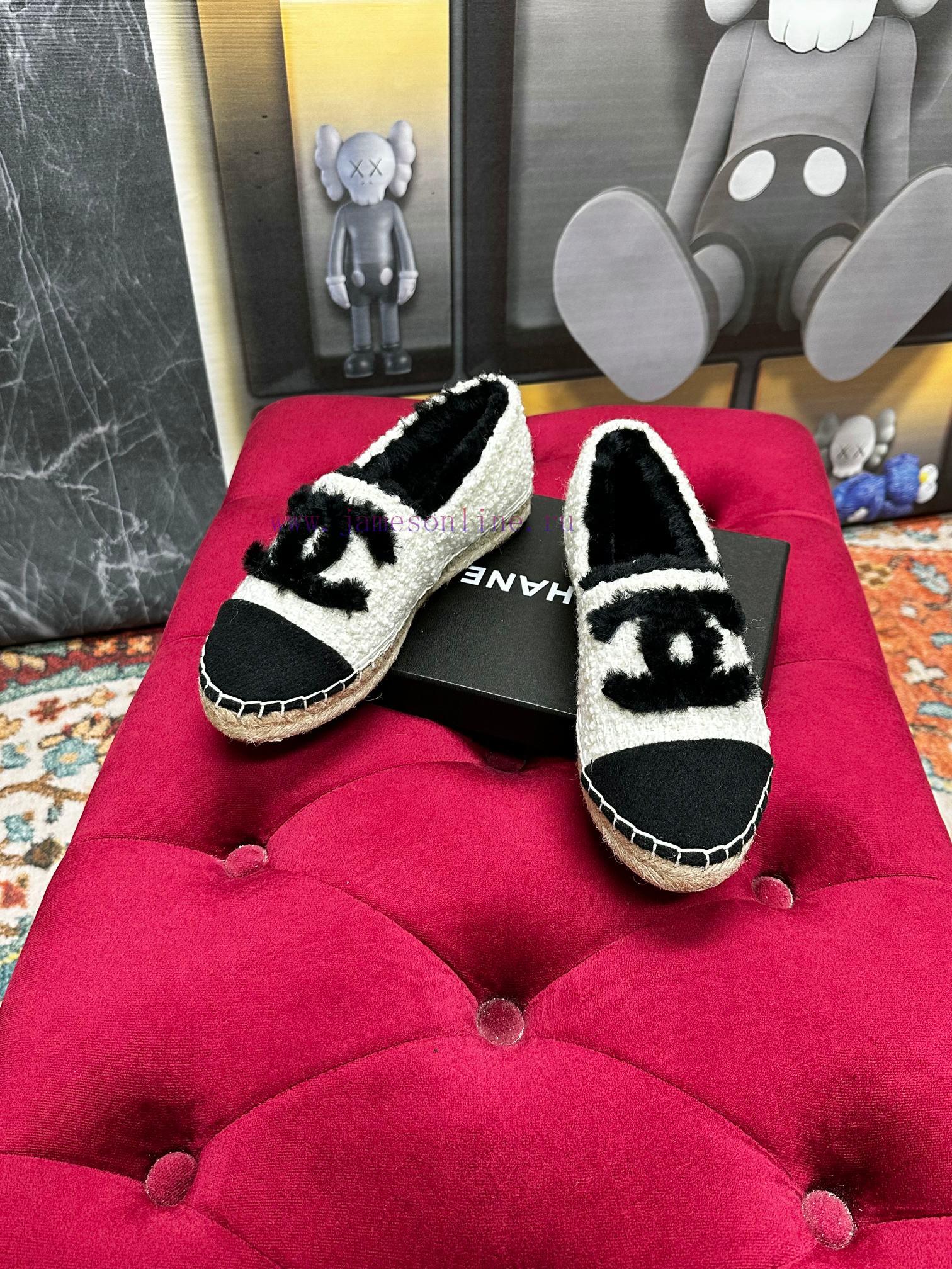 ️ CHANEL 2023 Autumn/Winter New Fisherman's Shoes Top End Inner Footrests Made of Original sijrovtg - Image 4