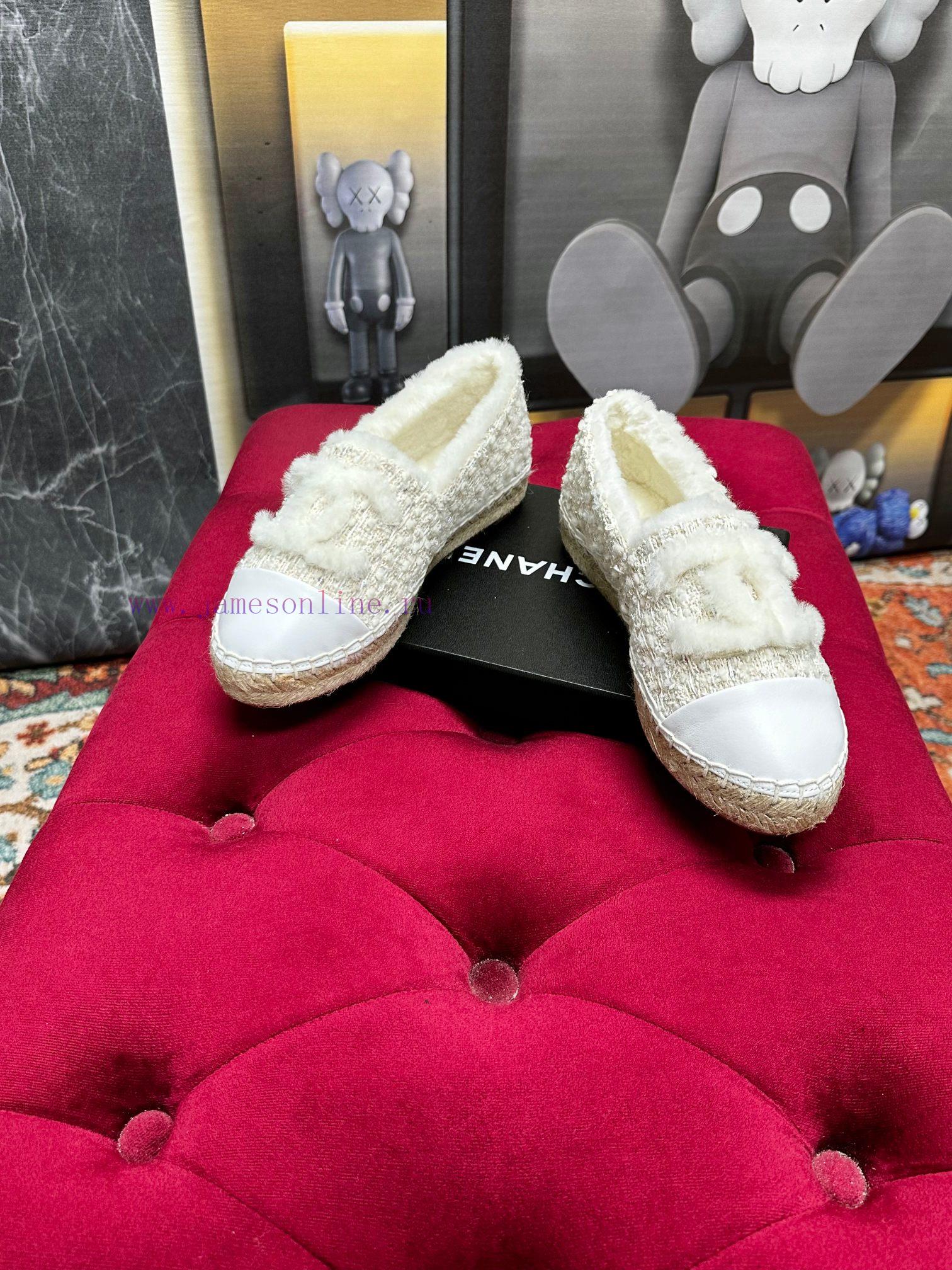 ️ CHANEL 2023 Autumn/Winter New Fisherman's Shoes Top End Inner Footrests Made of Original adj37qch - Image 4