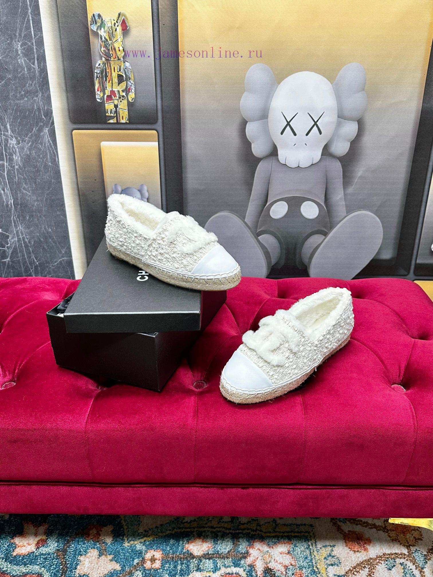 ️ CHANEL 2023 Autumn/Winter New Fisherman's Shoes Top End Inner Footrests Made of Original adj37qch - Image 6
