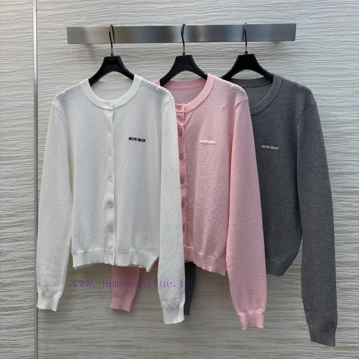 CW77527 Miu Miu Miu Miu 25 Spring/Summer New Hollow Knitted Cardigan Is A Must-have Casual Item sd92vplm - Image 2