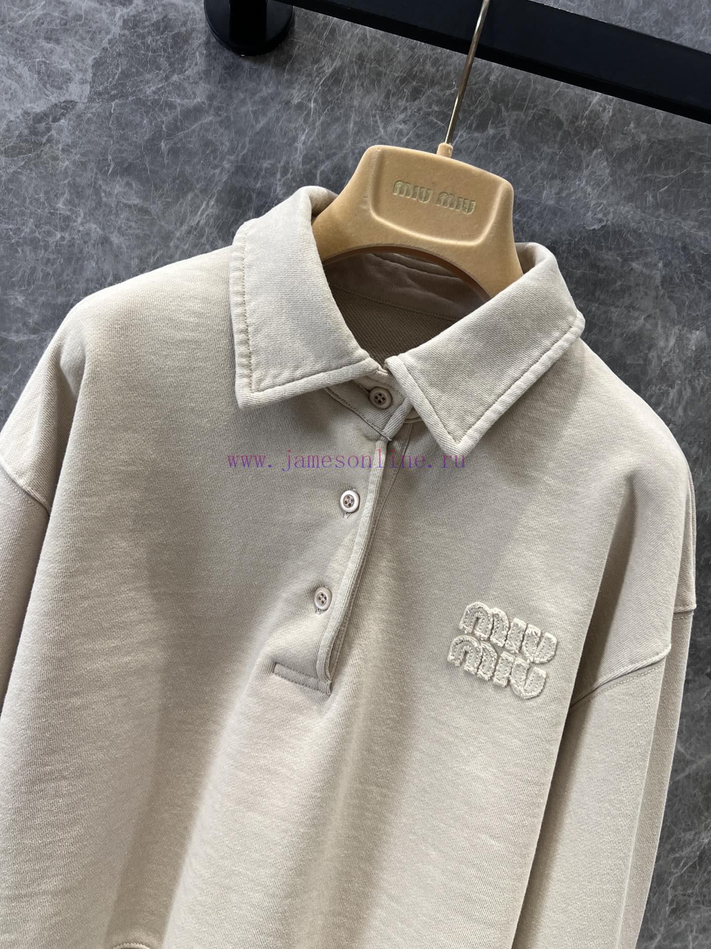 ZT60112 Miumi * 25Ss Early Spring New Embroidered Logo Letter Cotton Polo Sweatshirt+Shorts Set 481n29ed - Image 4