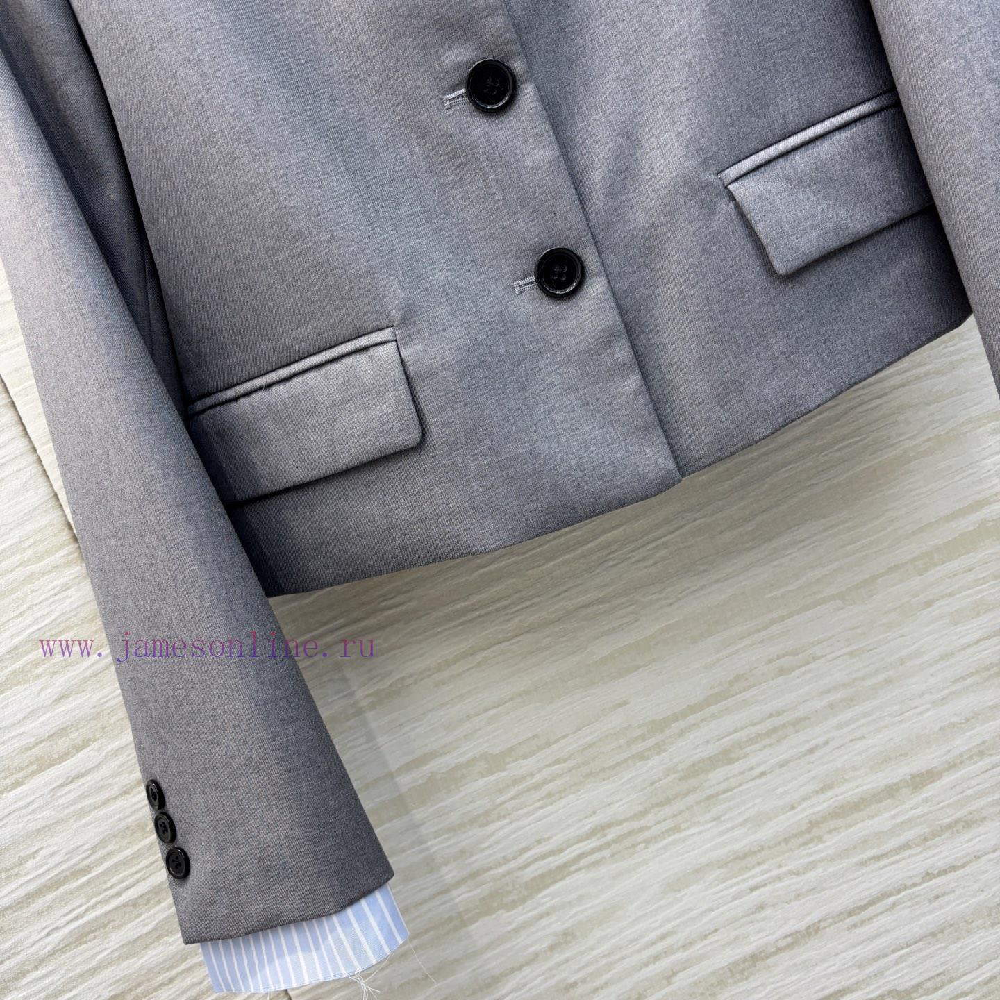 CT75255 Miu Miu 25 Early Spring Edition A Vintage Suit Set With A Breasted Suit Jacket Paired W yr3d69p7 - Image 6