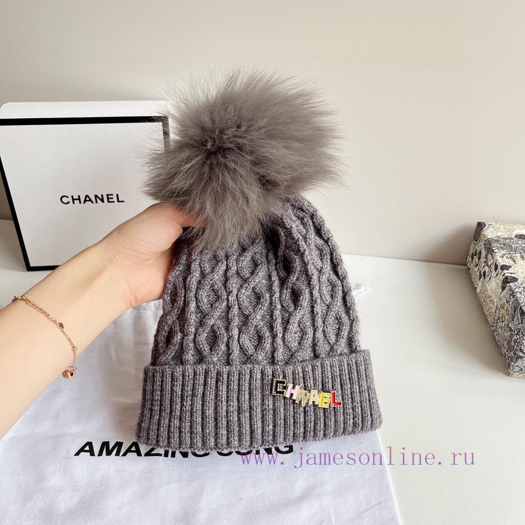 CHANEL 2023 autumn/winter new Chanel style detachable dual-purpose brooch with fox fur ball ygedkr2h - Image 3