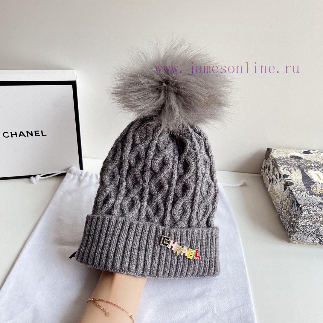 CHANEL 2023 autumn/winter new Chanel style detachable dual-purpose brooch with fox fur ball ygedkr2h - Image 4