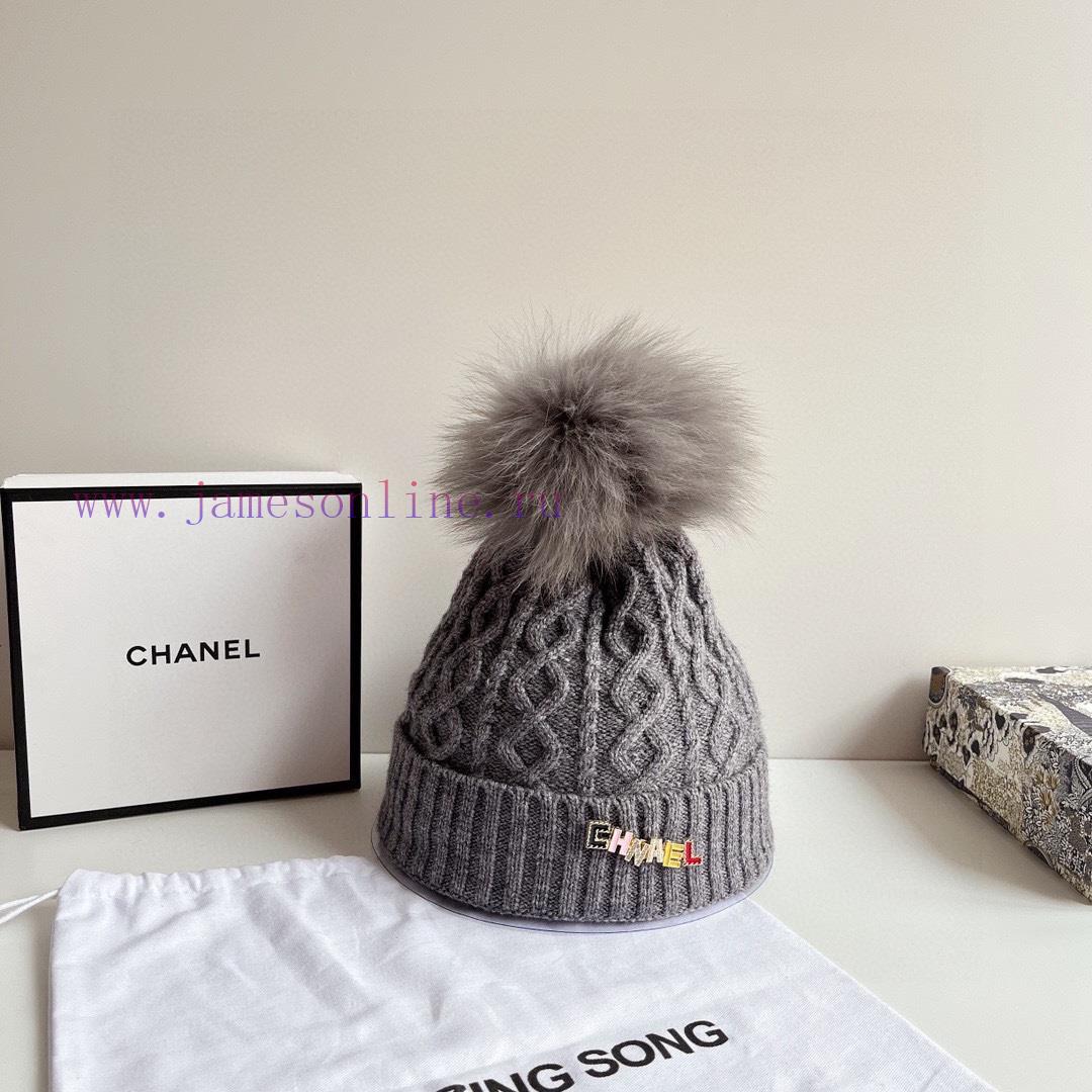 CHANEL 2023 autumn/winter new Chanel style detachable dual-purpose brooch with fox fur ball ygedkr2h - Image 5