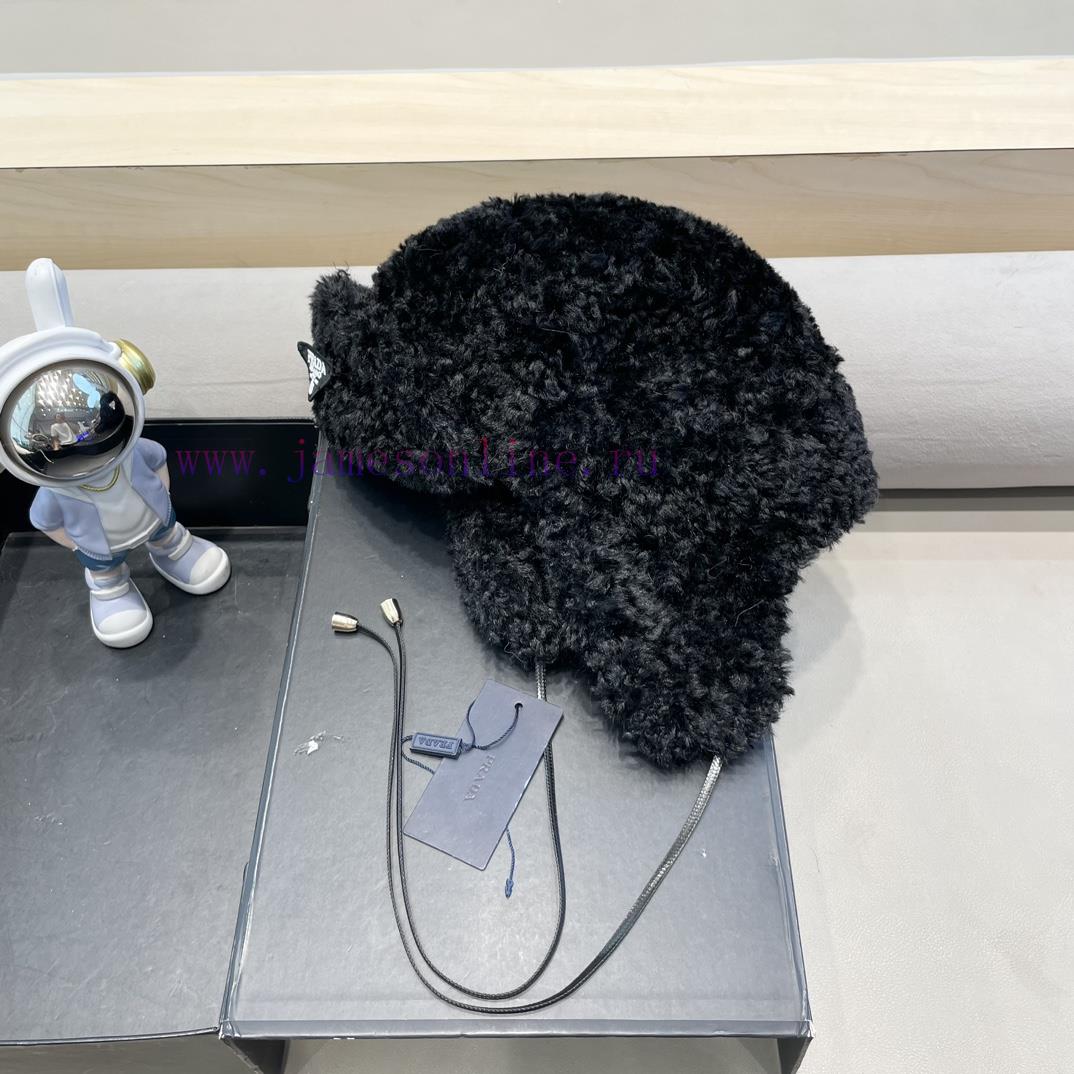 Prada lambhair ear protection hat, Lei Feng hat, warm flying hat, children's autumn and wintpv1evyn5