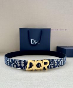 This 35mm double-sided belt with a width of 3.5cm combines elegant temperament with modern s p9uzu896