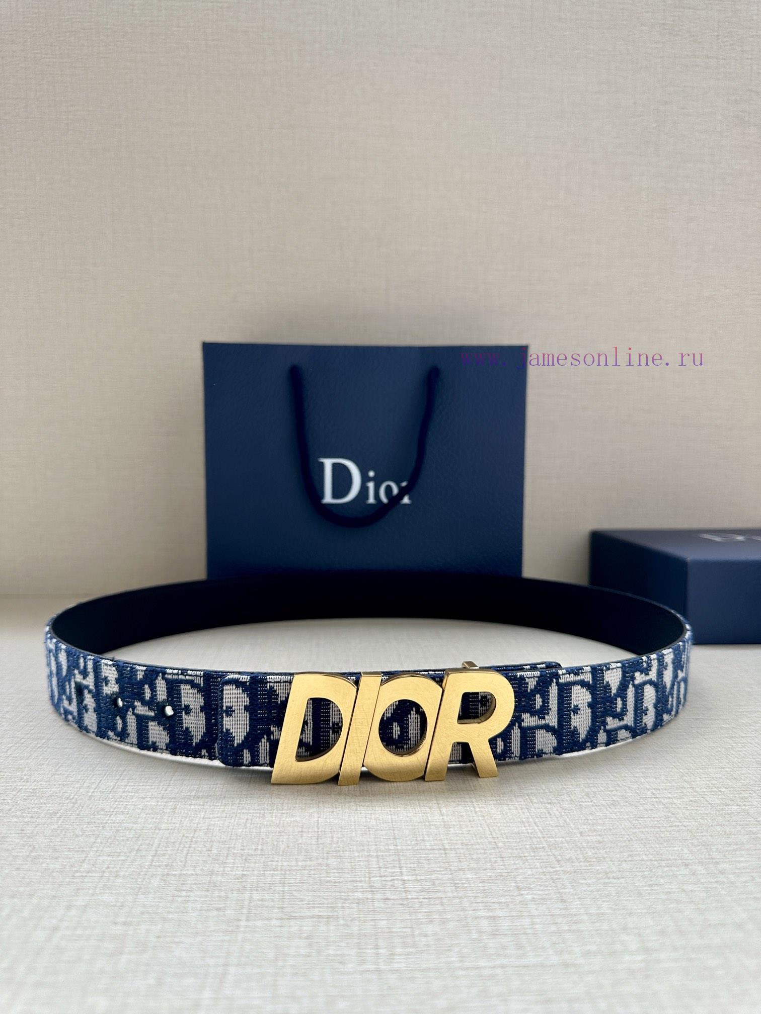 This 35mm double-sided belt with a width of 3.5cm combines elegant temperament with modern s p9uzu896