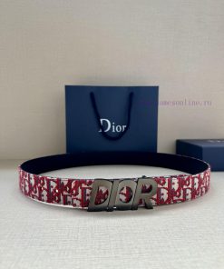 This 35mm double-sided belt with a width of 3.5cm combines elegant temperament with modern s 7z206ua6