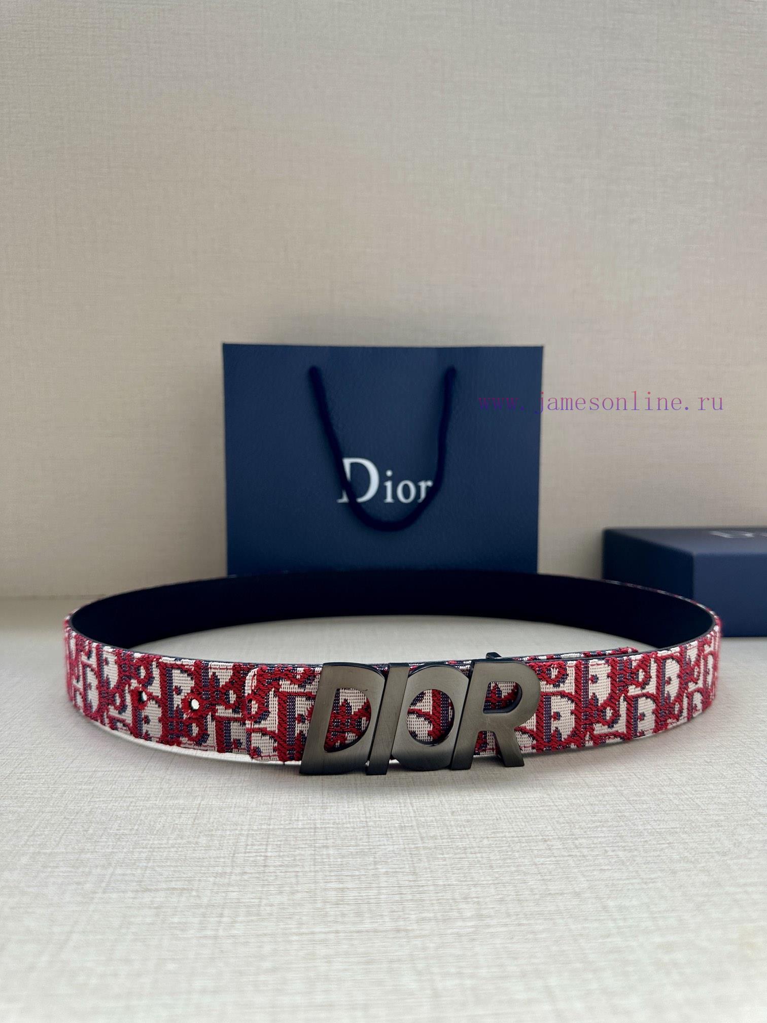 This 35mm double-sided belt with a width of 3.5cm combines elegant temperament with modern s 7z206ua6