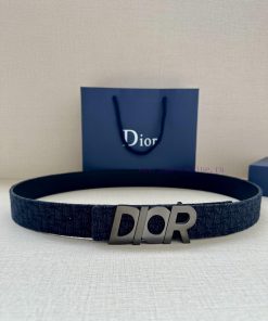 This 35mm double-sided belt with a width of 3.5cm combines elegant temperament with modern s dpgr9573