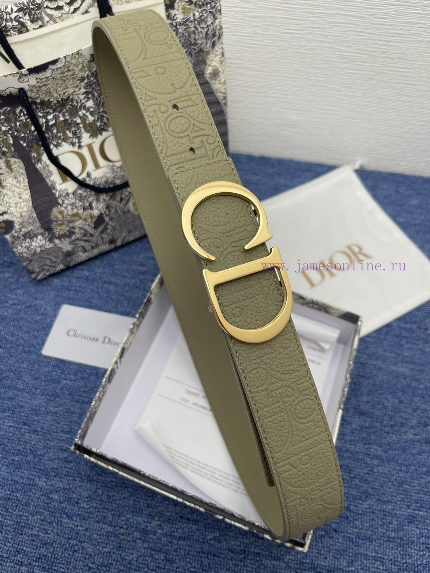This 35mm double-sided belt from Dior combines elegant temperament with modern style. On one afb2vzmv - Image 2