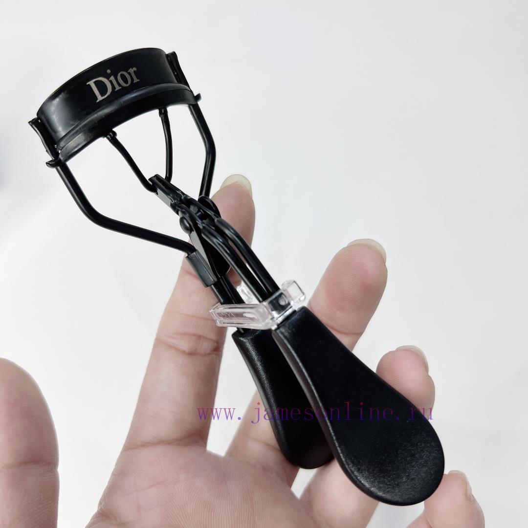 One To One/Dior Backstage Eyelash Curler Is Probably The Best Eyelash Curler I Have Ever Used. 077h8djk - Image 4