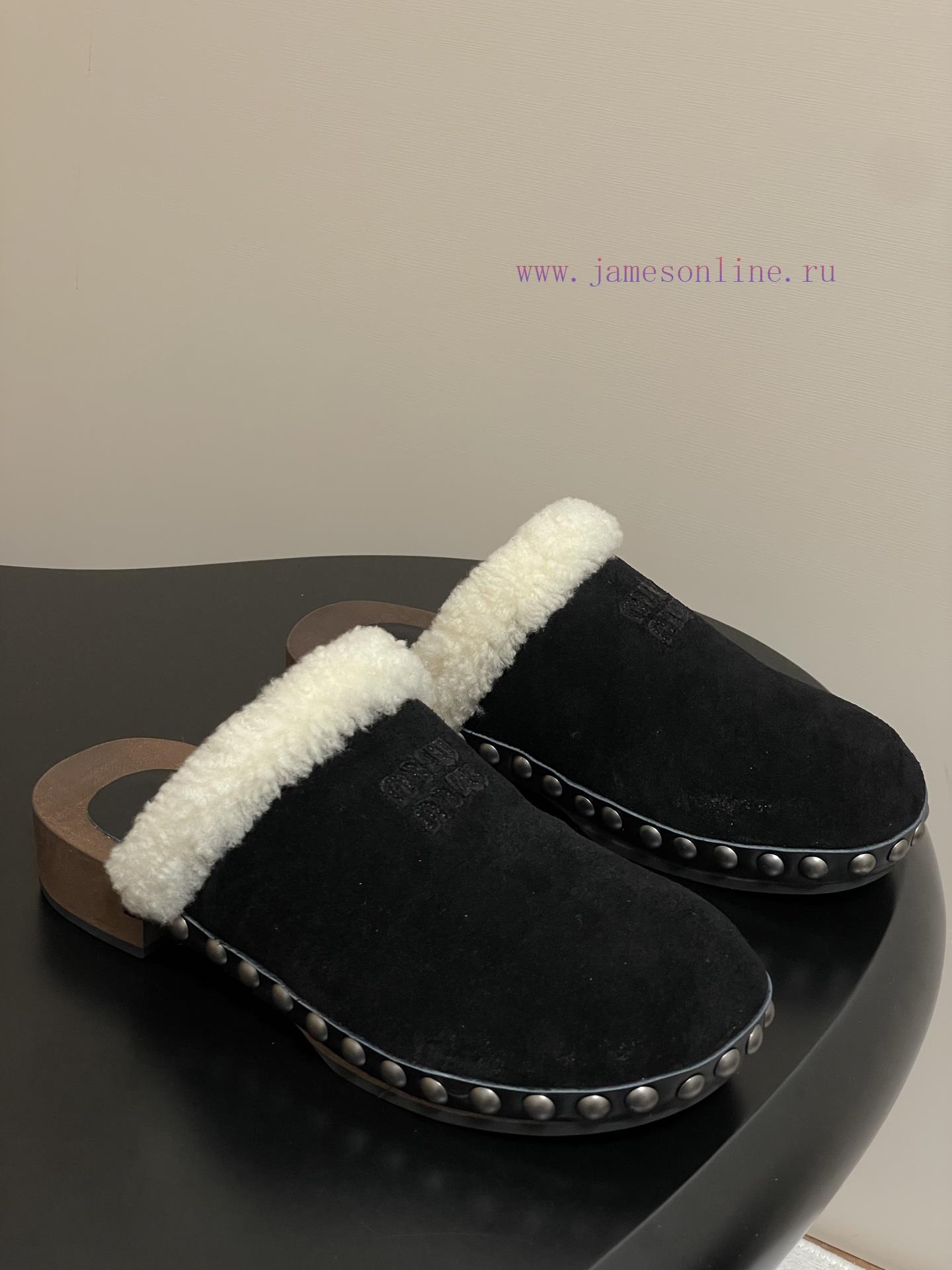 25ss Autumn/Winter Fashion MIUMIU Solid Wood Bottom Wool Half Slippers Thick Soled Mueller Shoe wpxj1r20