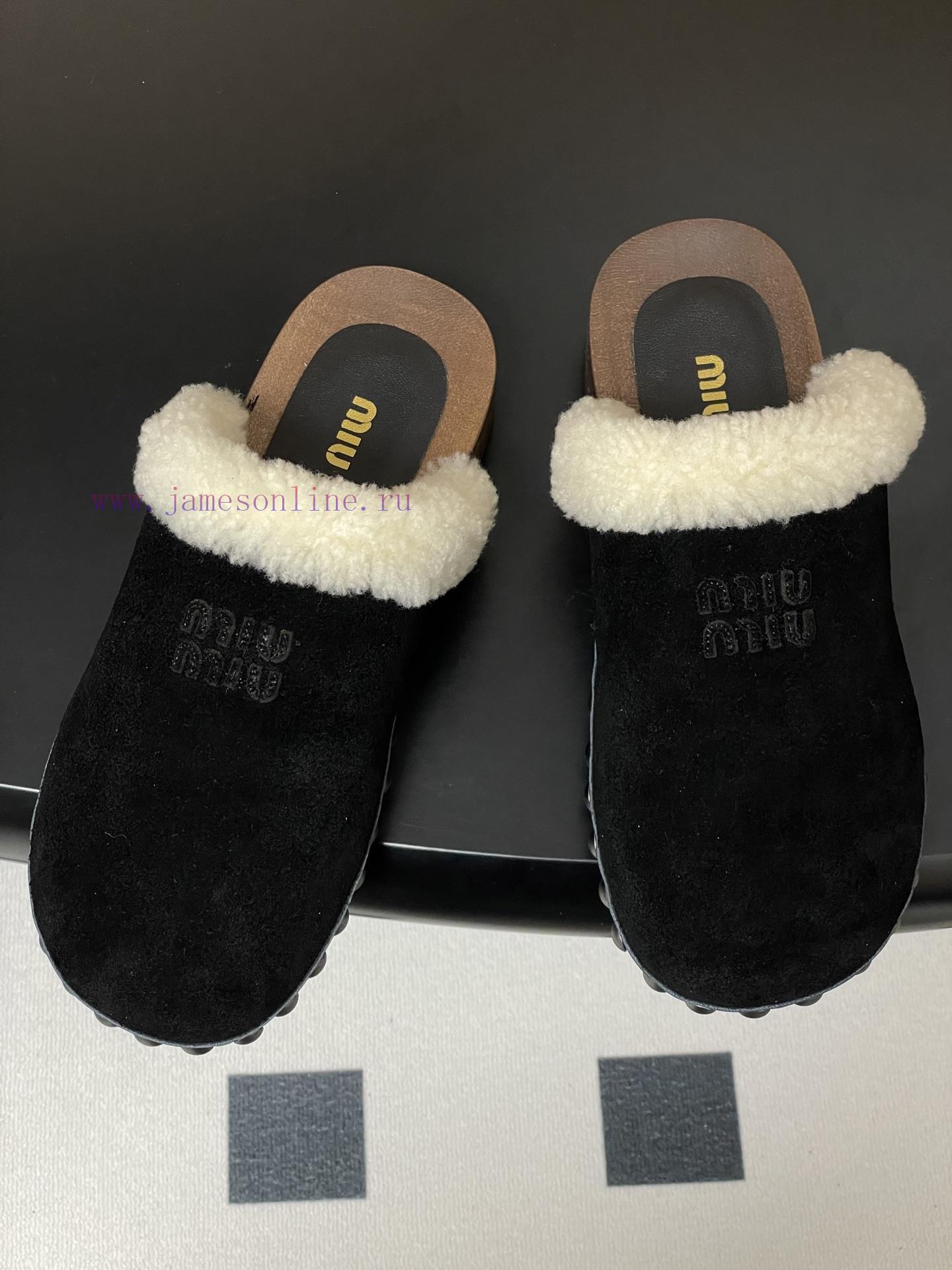 25ss Autumn/Winter Fashion MIUMIU Solid Wood Bottom Wool Half Slippers Thick Soled Mueller Shoe wpxj1r20 - Image 3