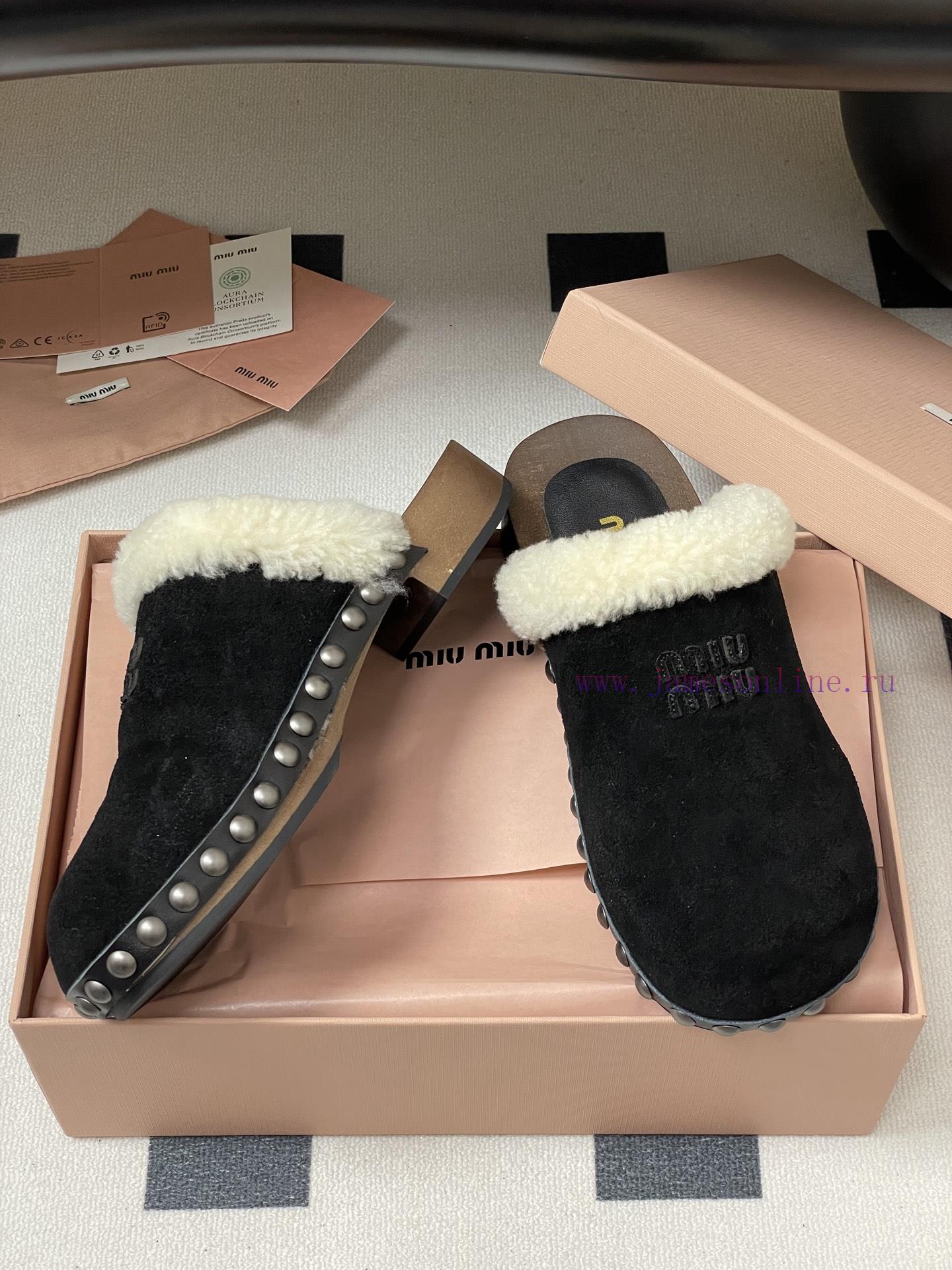 25ss Autumn/Winter Fashion MIUMIU Solid Wood Bottom Wool Half Slippers Thick Soled Mueller Shoe wpxj1r20 - Image 7